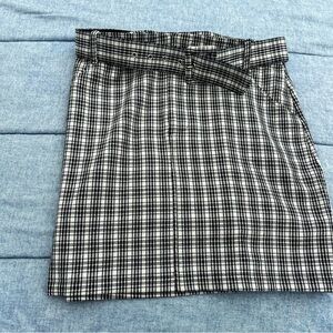 Hollister Ultra High Rise Belted Pink/Cream/Black Plaid Micro Mini Skirt Size S